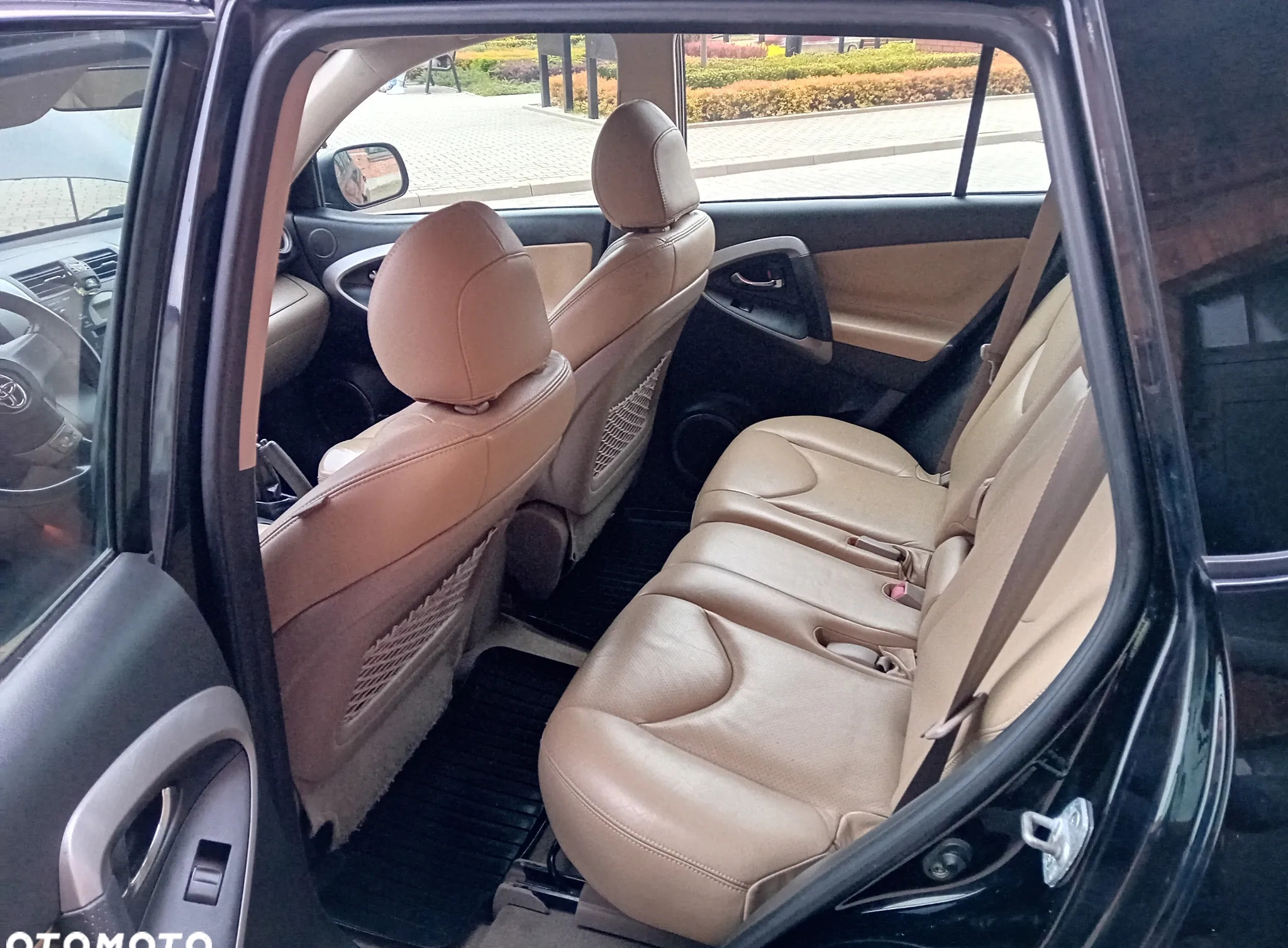 Toyota RAV4 cena 19493 przebieg: 248500, rok produkcji 2007 z Węgrów małe 154
